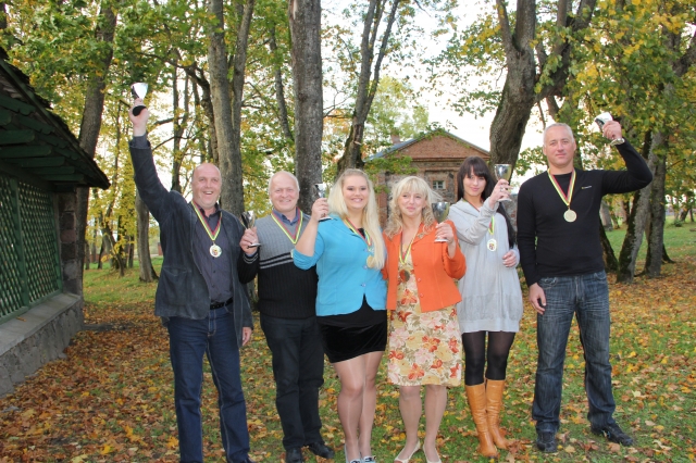 Baidarių varžybų Mero taurės laimėtojai R.Kiaulėnas (iš kairės)