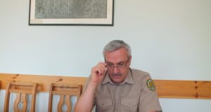Nuo gegužės prie urėdijos vairo stojusiam Benjaminui Sakalauskui reikia "perkratyti" didelį urėdijos ūkį. A.Minkevičienės nuotr.