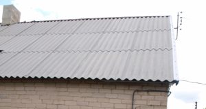 „Gavę draudimo išmoką uždengėme naują stogą“