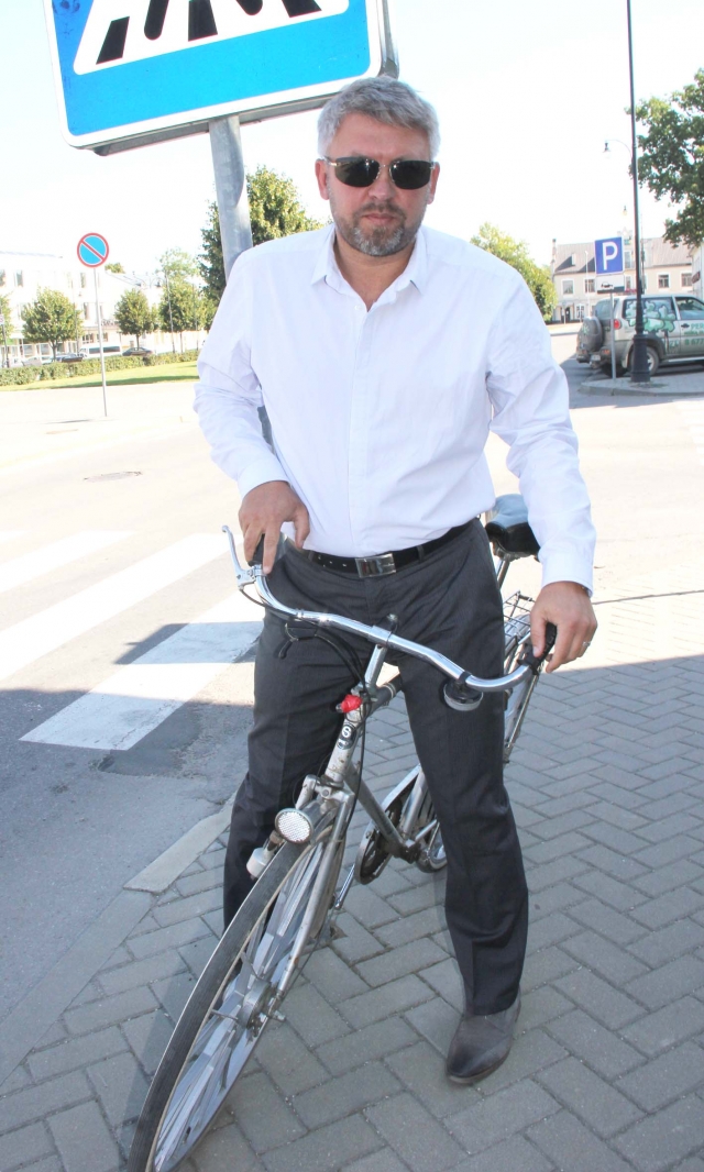 „Važiuojant dviračiu pailsi ir smegenys