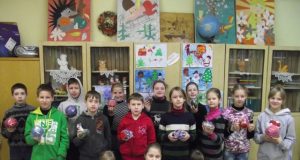 Ketvirtokai pagamino nuostabaus grožio vazeles. G.Lekavičienės nuotr.