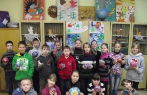 Ketvirtokai pagamino nuostabaus grožio vazeles. G.Lekavičienės nuotr.