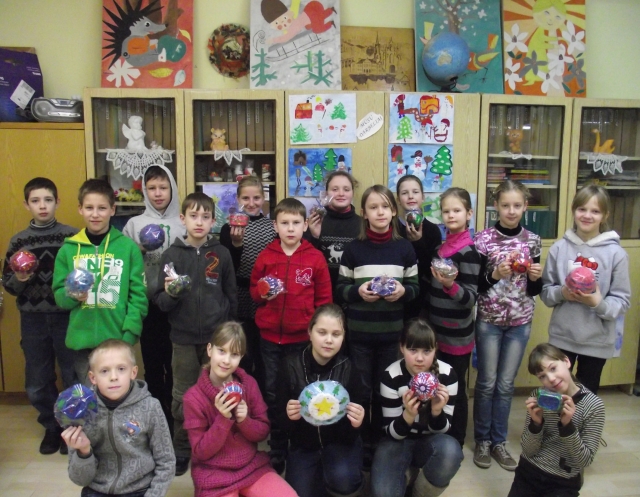 Ketvirtokai pagamino nuostabaus grožio vazeles. G.Lekavičienės nuotr.