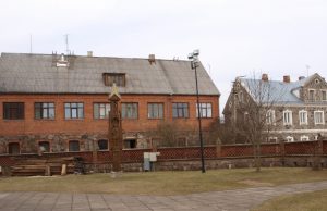 Brangiausias Rokiškyje trijų kambarių butas siūlomas šiame name. Už jį prašoma 110 tūkst. Lt. L. Dūdaitės nuotr.