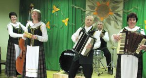 Aukštakalnių kapela „Barškutis“. N.Byčkovskio nuotr.