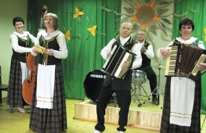 Aukštakalnių kapela „Barškutis“. N.Byčkovskio nuotr.