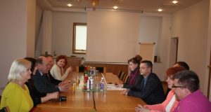 Antradienio vakare posėdžiavusios rajono ir miesto VVG valdybos bandė užkasti "karo kirvį". A.Minkevičienės nuotr.