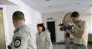 Kyšininkavimu ir piktnaudžiavimu tarnyba įtariamai Nijolei Anzelmai Valickienei  mėnesį teks praleisti nelaisvėje.