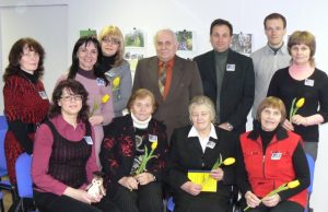 Nadiežda Ivanova (sėdi iš kairės)