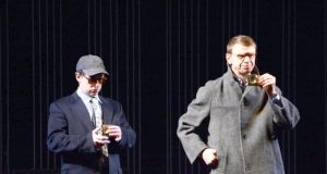 Vilniaus teatras "Lėlė". Spektaklio "Atrask mane" scena.