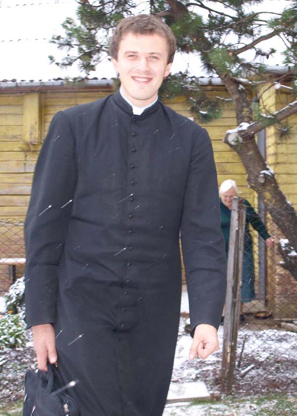 Rokiškio dvasininkas Audrius Vogulis. Rokiškio dvasininkas Audrius Vogulis.