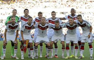 Vokietijos rinktinė savo marškinėlius papuoš ketvirtąja čempionų žvaigždute. Eltos nuotr.