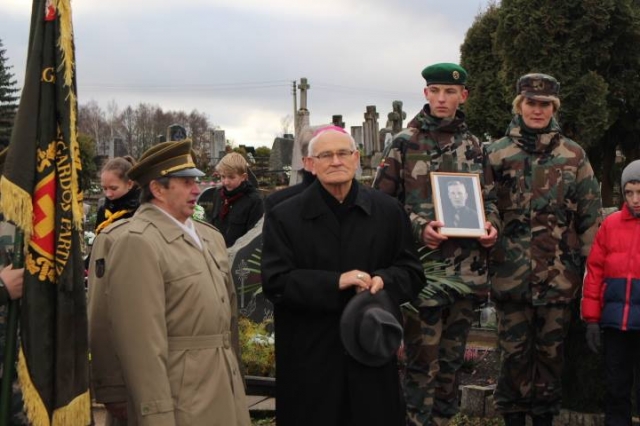 Balio Vaičėno atminimui skirto renginio vienas garbingiausių svečių - vyskupas Jonas Kauneckas. J. Paukštienės nuotr.