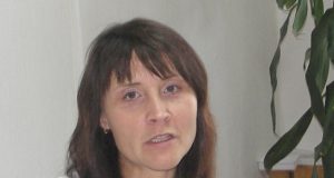 Anot Darbo biržos direktoriaus pavaduotojos Algirdos Žemaitienės