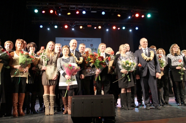 Akimirkos iš „Metų ūkio“ šventės Kaune: antra iš kairės D.Valiulienė