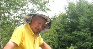 E.Ardavičius: „Bitės – ne žmonės. Tinginyste ar simuliacija jų neapkaltinsi.“ A.Minkevičienės nuotr.