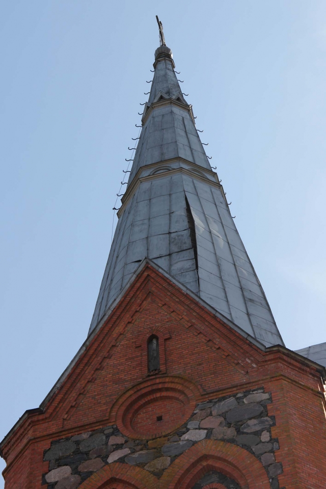 Žiobiškio bažnyčios bokštui remontuoti reikalinga parama. D.Zibolienės nuotr.
