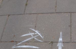 Atnaujinta "Zirzilės" "partizaninė" reklama. L. Dūdaitės nuotr.