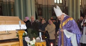 Šv. Mišias už dvasininką Petrą Žiukelį aukojo Panevėžio vyskupas Jonas Kauneckas. D.Zibolienės nuotr.